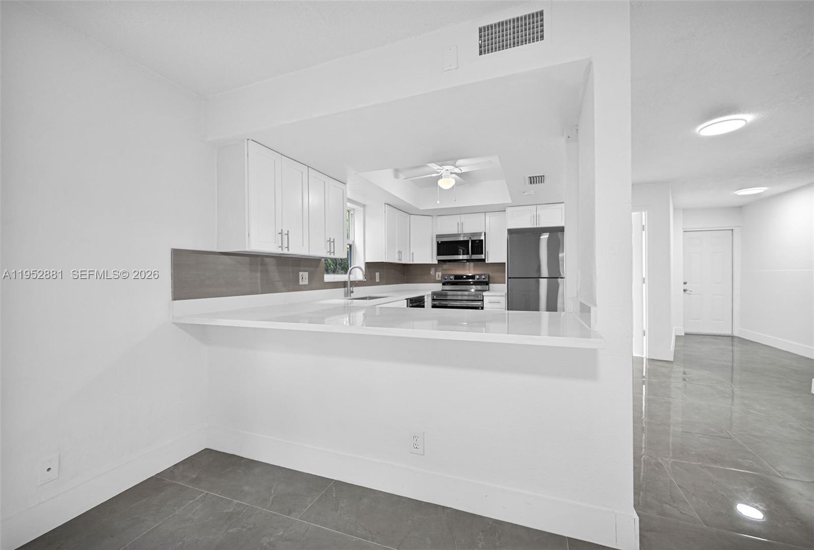 LAUDERDALE NORTH PARK SEC - Residential