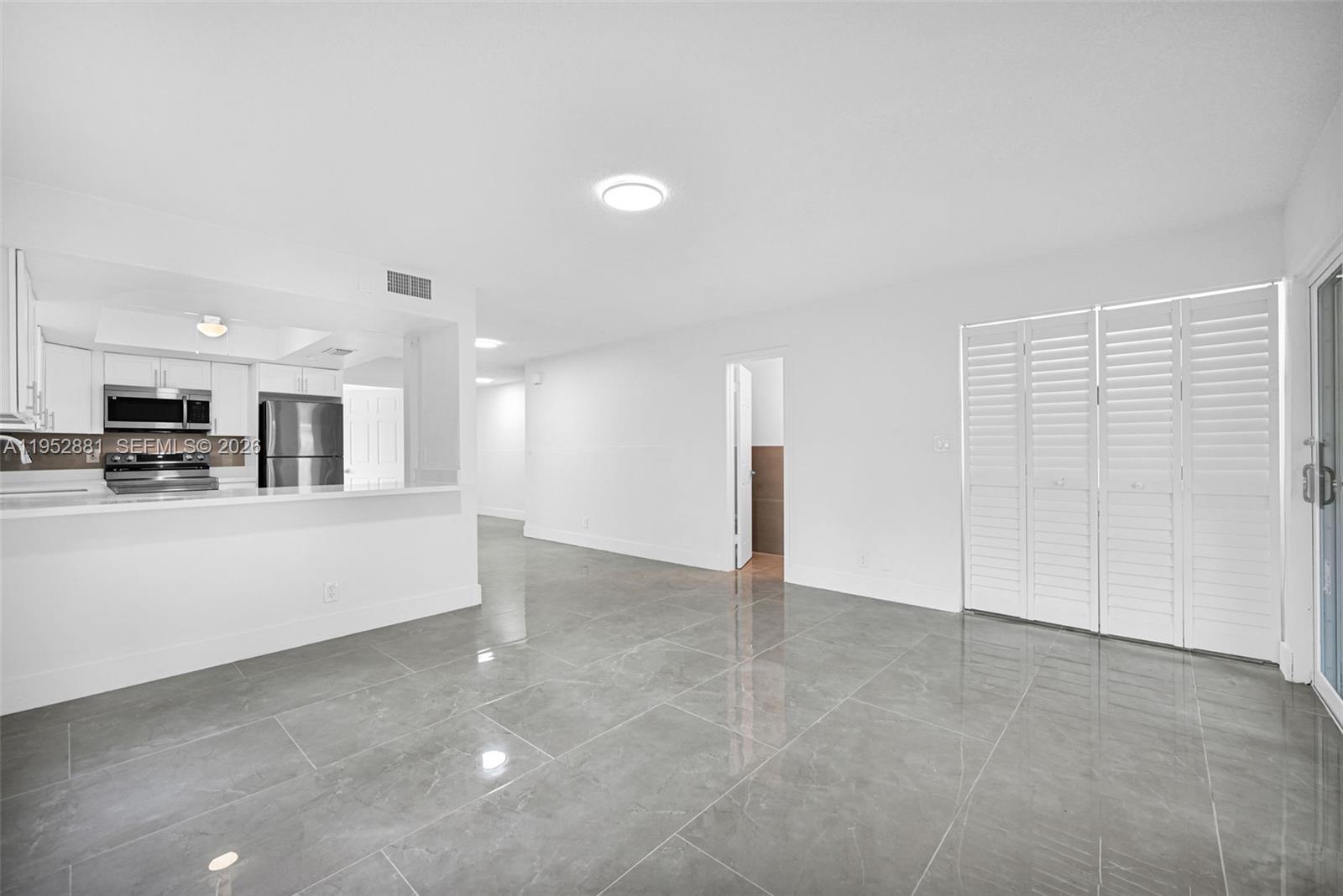 LAUDERDALE NORTH PARK SEC - Residential