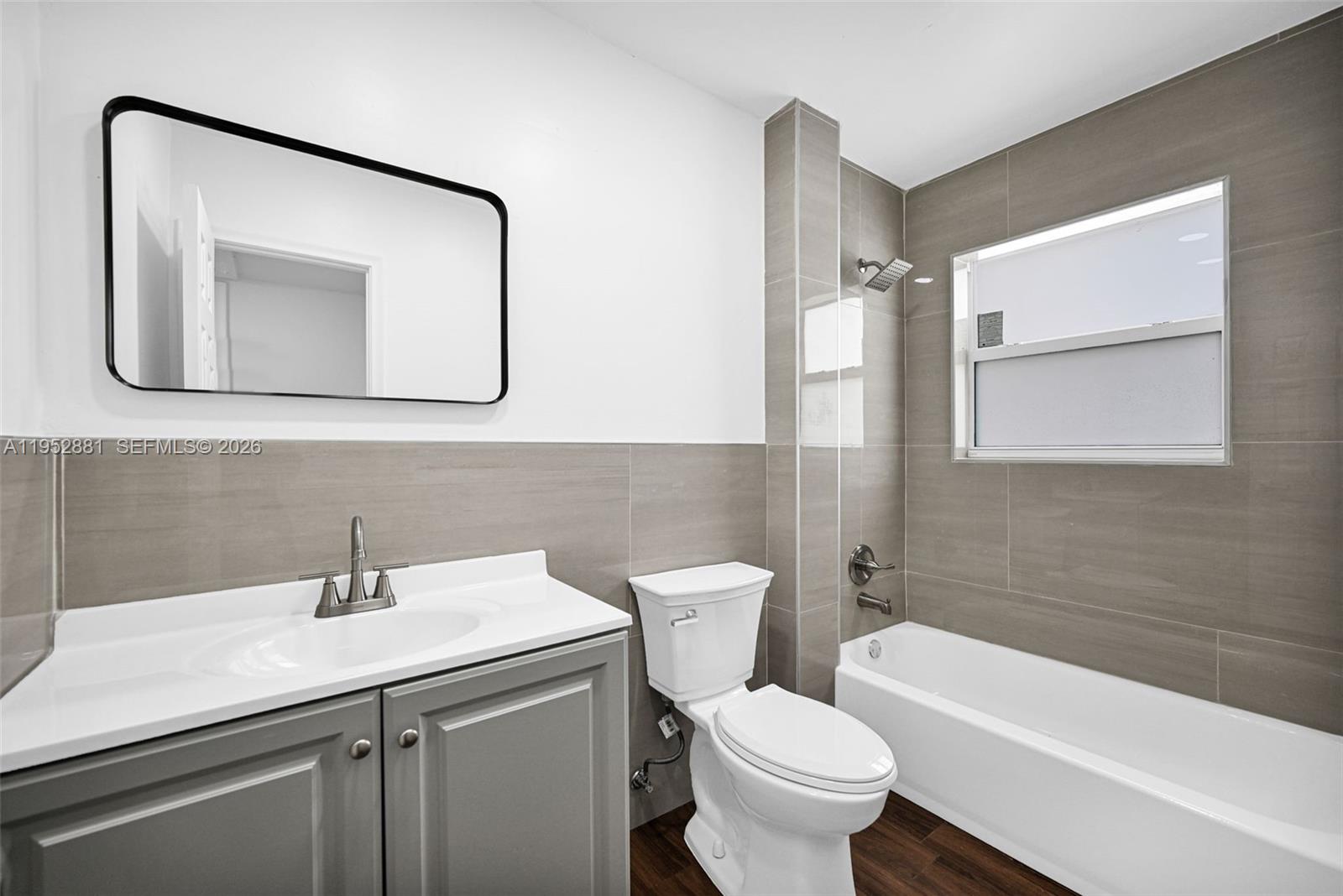 LAUDERDALE NORTH PARK SEC - Residential