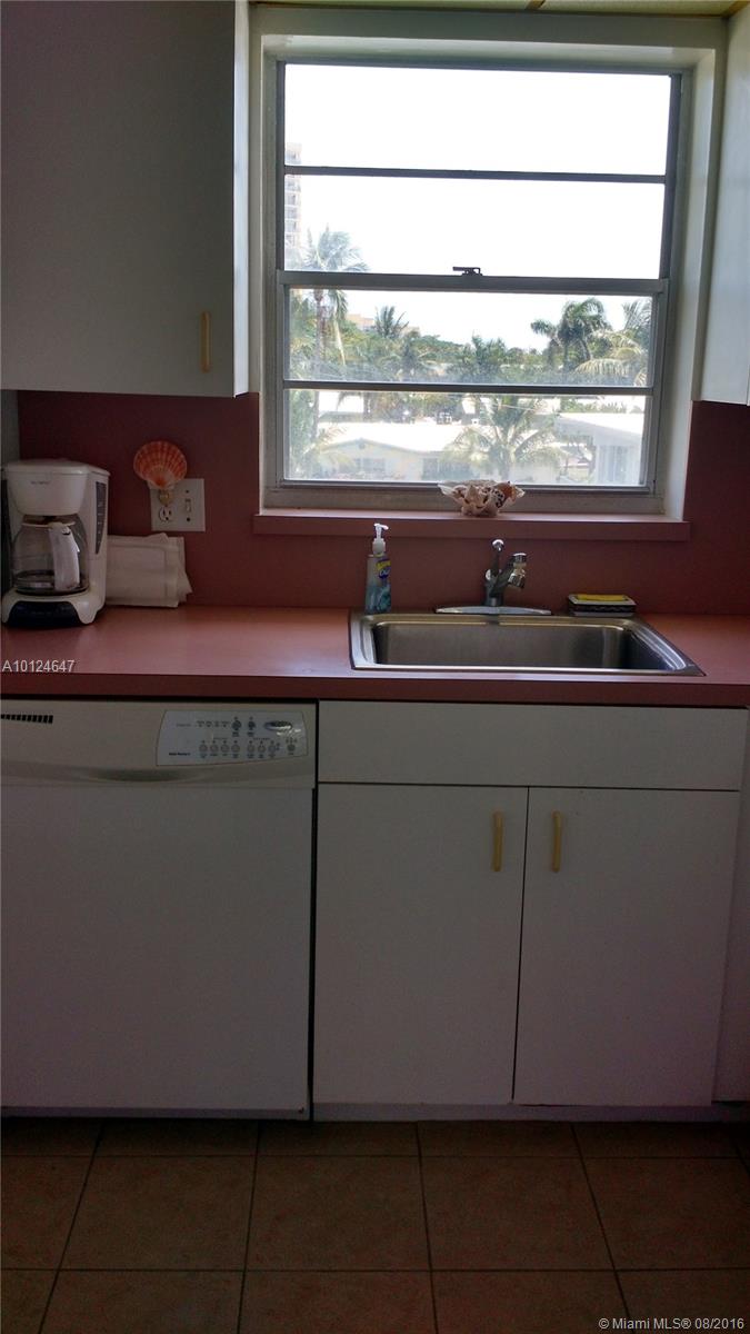 Hibiscus House Condo The - Residential Lease