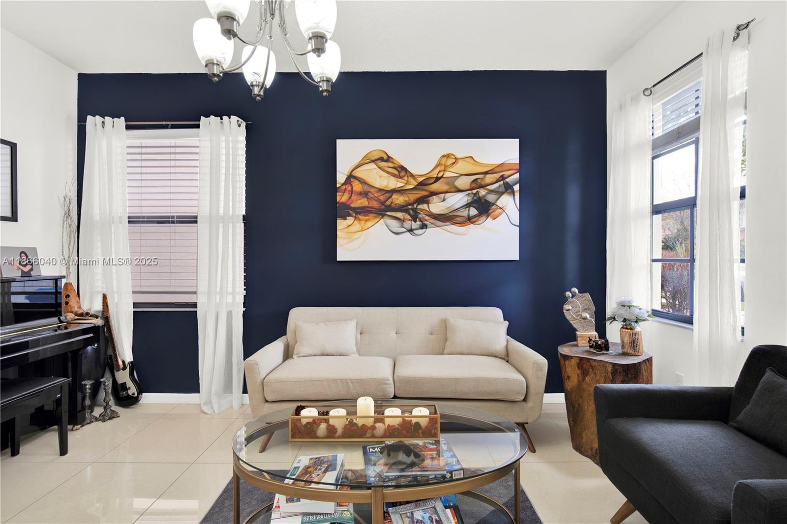CHAMPION LAKES - Residential