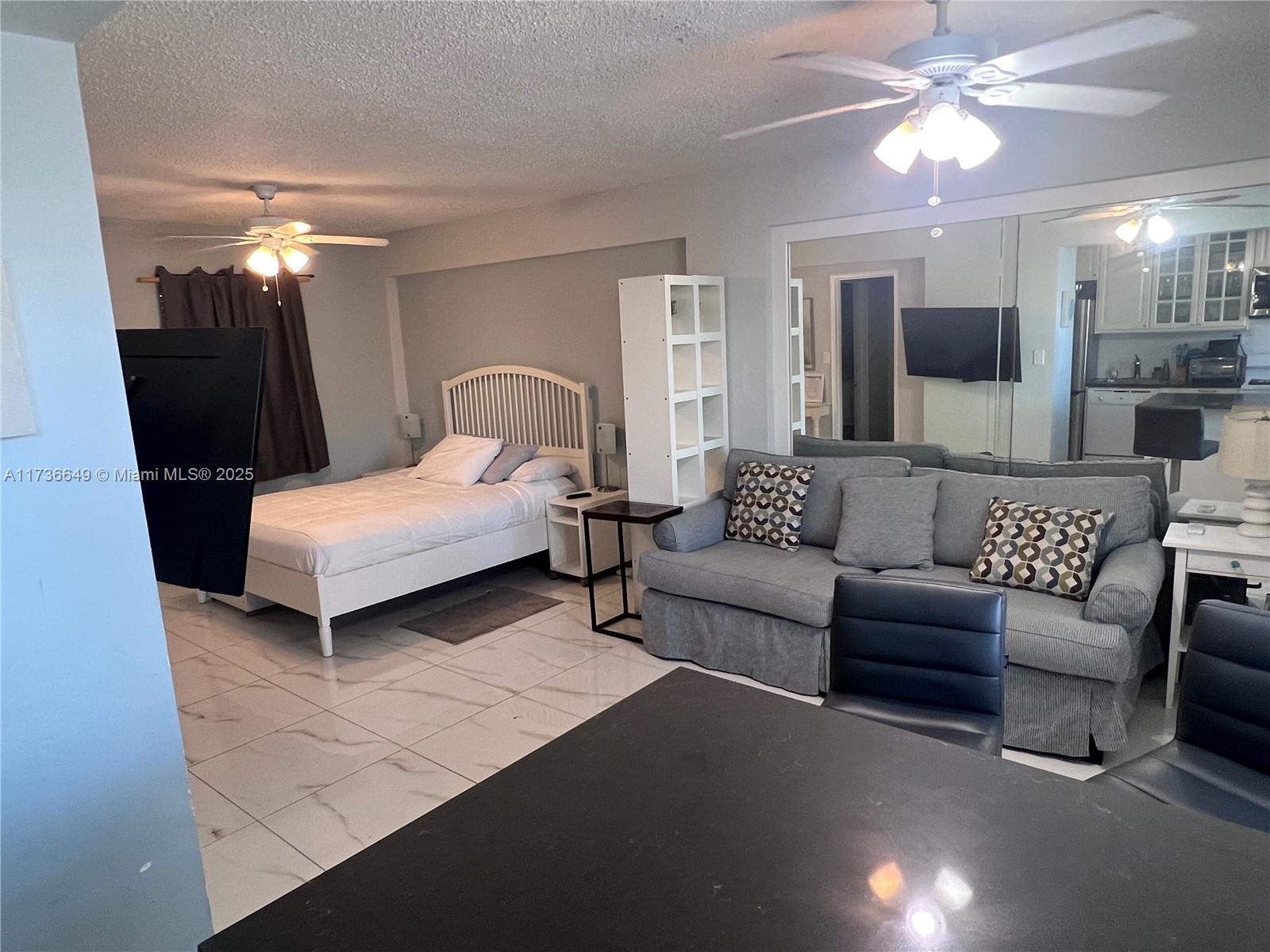 BEACH TERRACE RESORT COND - Residential