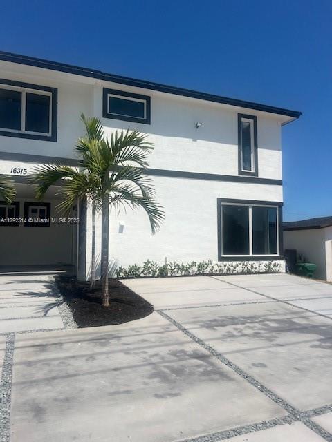 FAIRWAY PLAZA - Residential Income