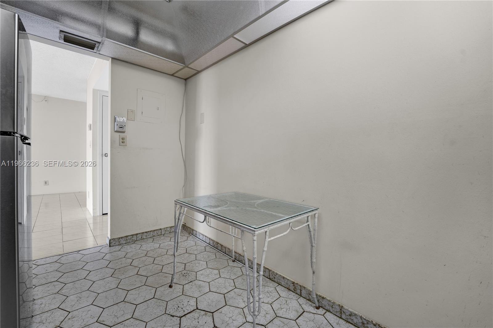 CORONADO CONDO- TOWER II - Residential