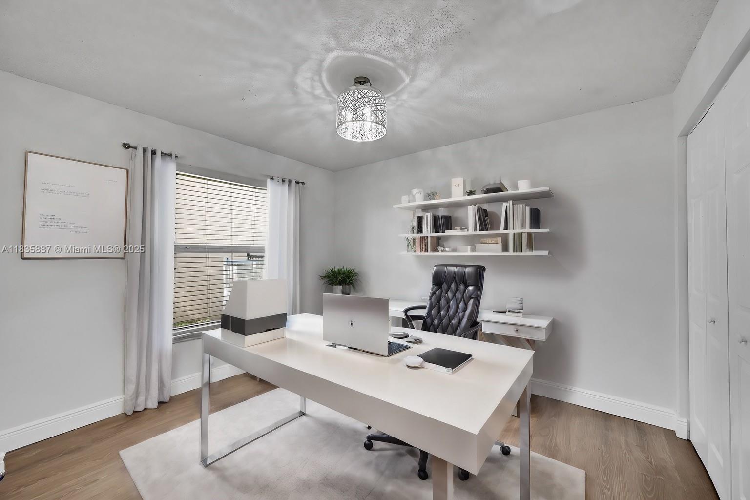 WYNDHAM LAKES NORTH - Residential