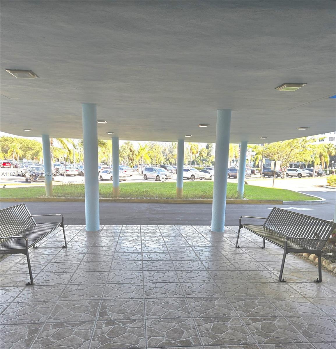 HILLCREST EAST NO 26 COND - Residential