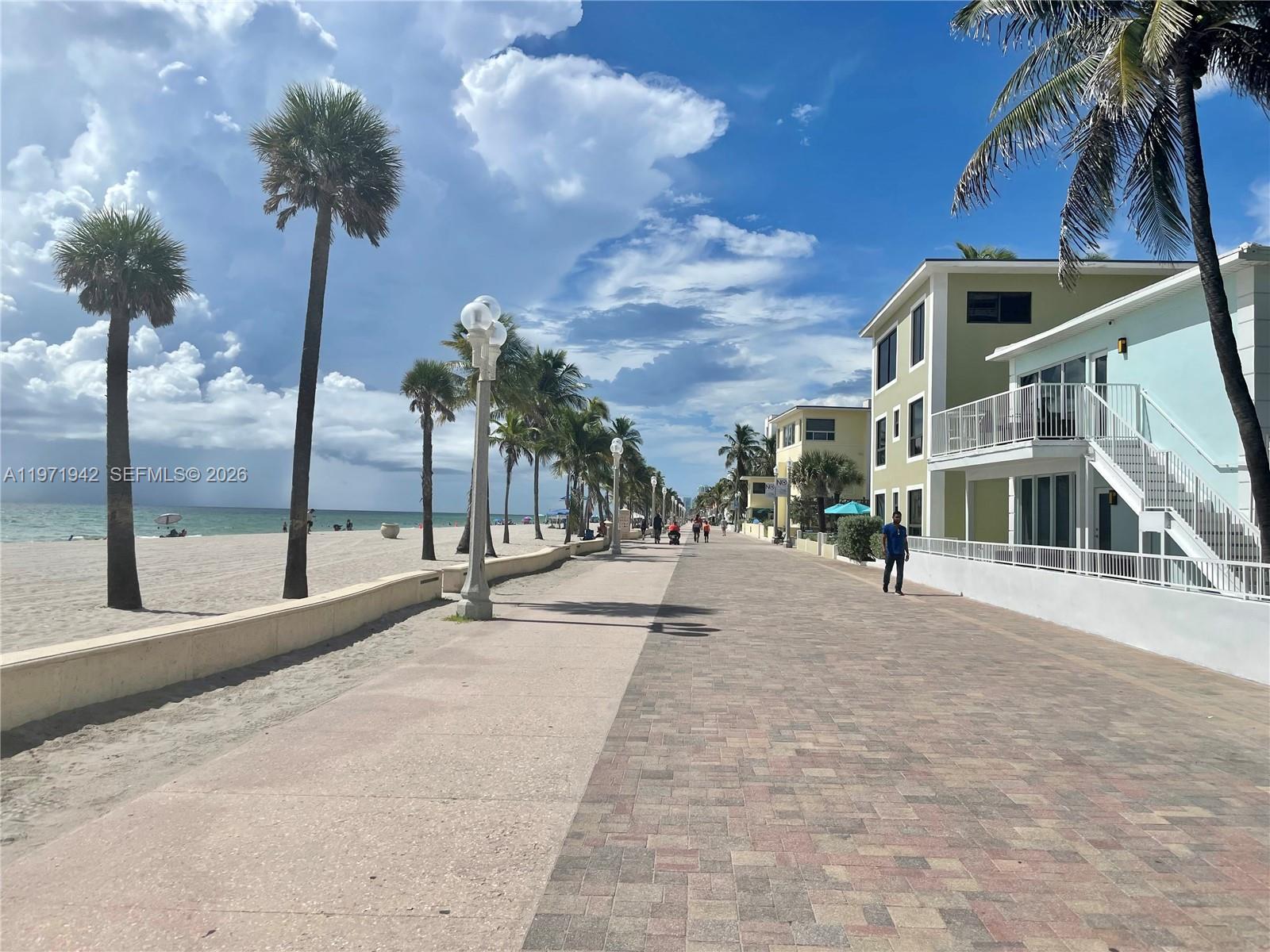 HILLCREST EAST NO 26 COND - Residential