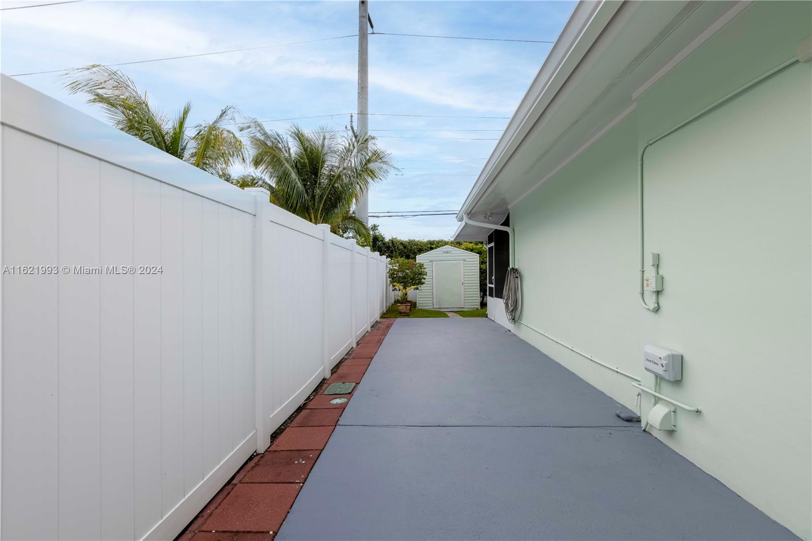 BOCA RATON SQUARE UNIT 5 - Residential
