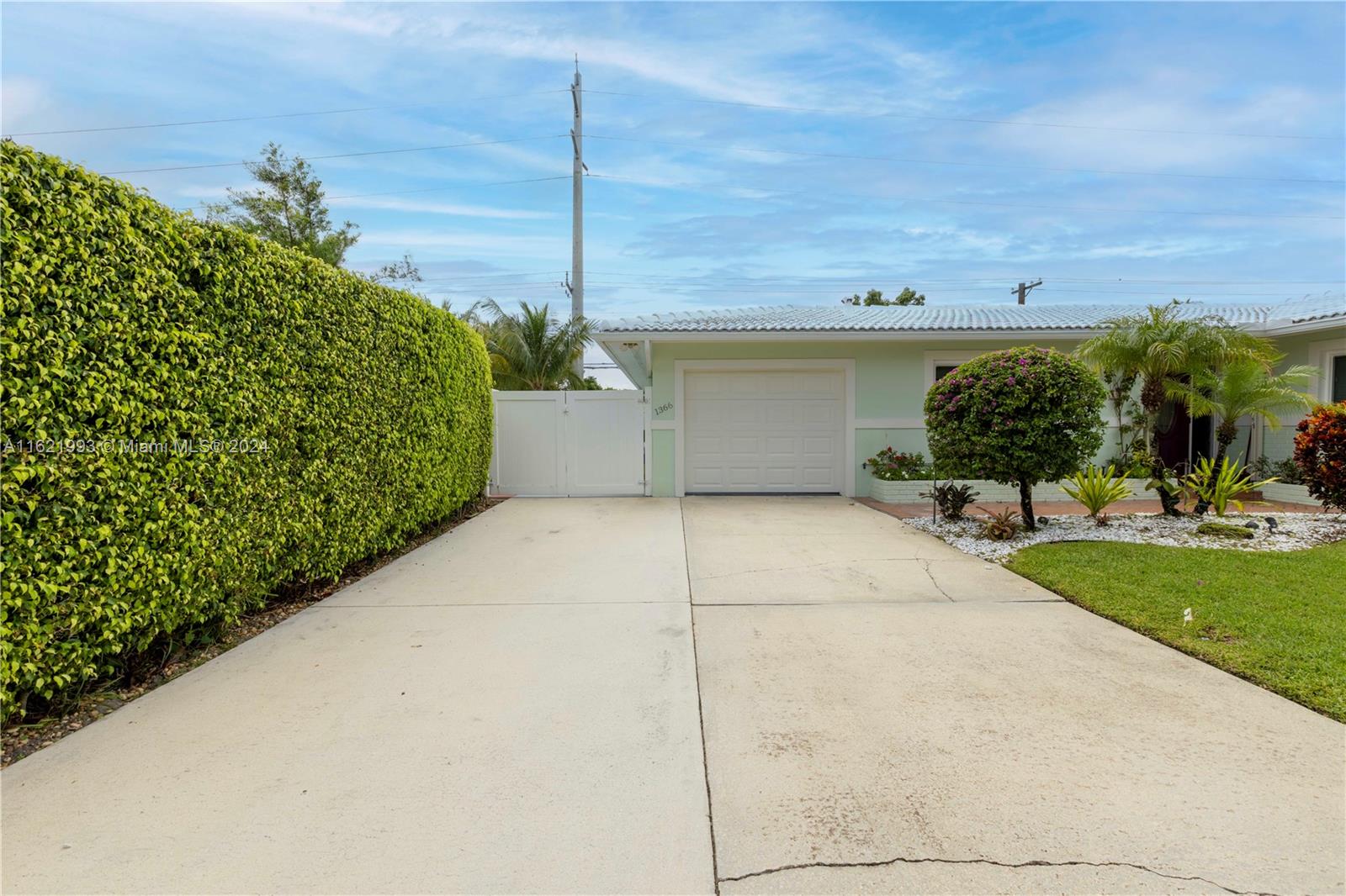 BOCA RATON SQUARE UNIT 5 - Residential