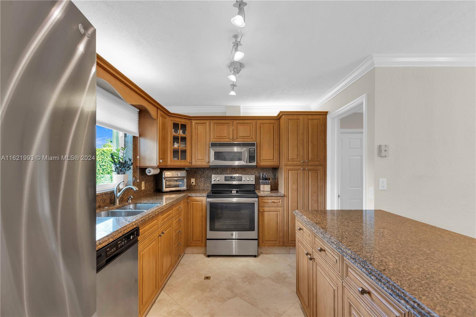 BOCA RATON SQUARE UNIT 5 - Residential