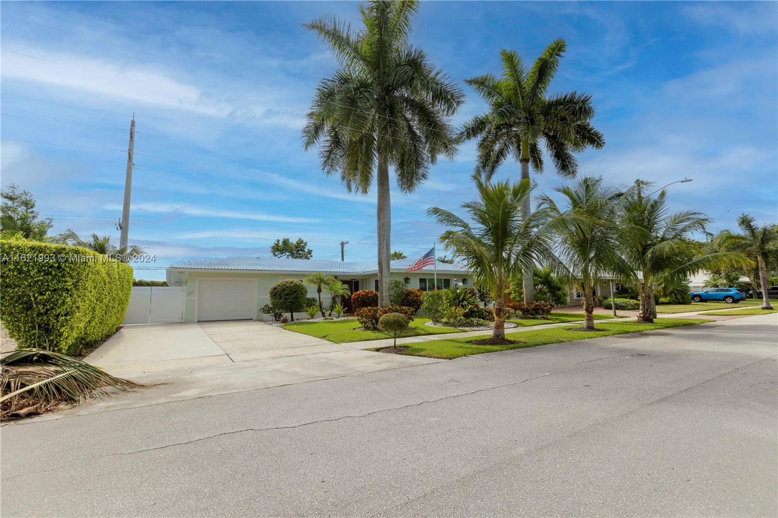 BOCA RATON SQUARE UNIT 5 - Residential