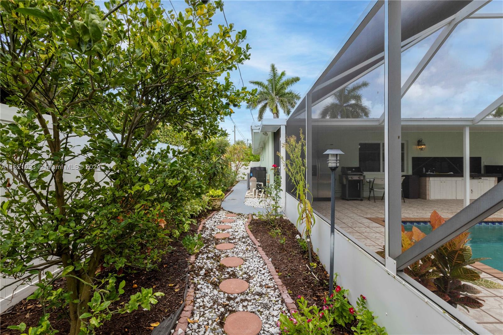 BOCA RATON SQUARE UNIT 5 - Residential