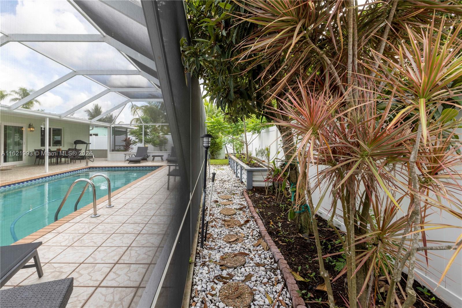 BOCA RATON SQUARE UNIT 5 - Residential