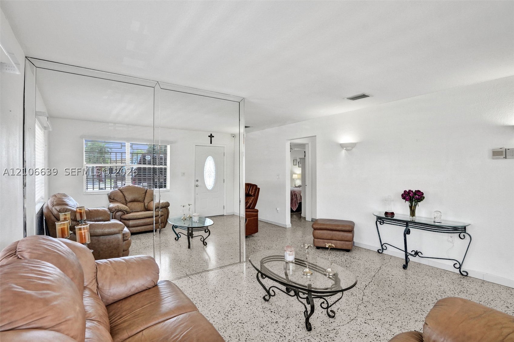 645 W 16th St