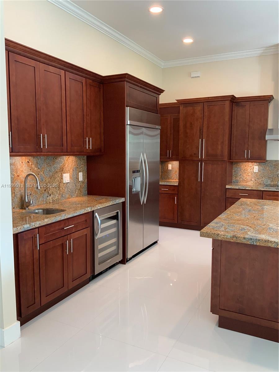 OAK RIDGE FALLS THIRD ADD - Residential Lease