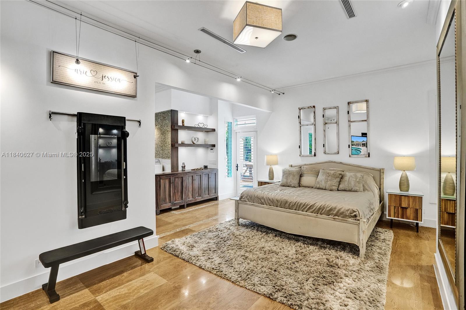 CHASE-HESSEN ESTATES - Residential