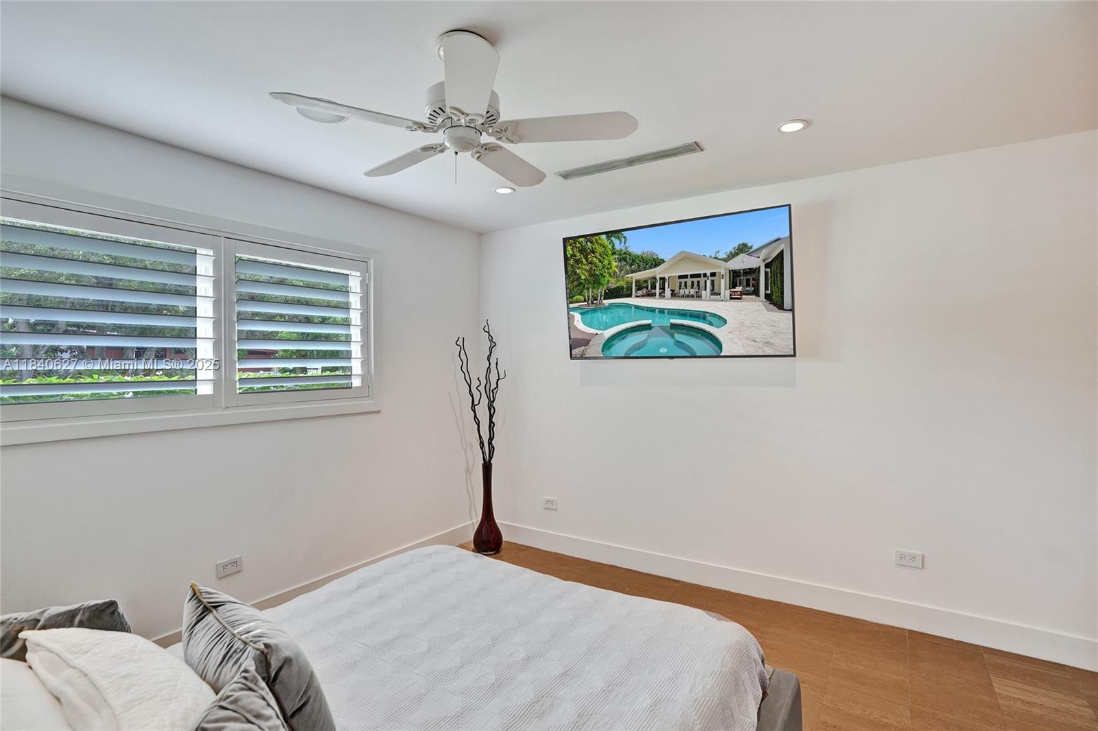 CHASE-HESSEN ESTATES - Residential