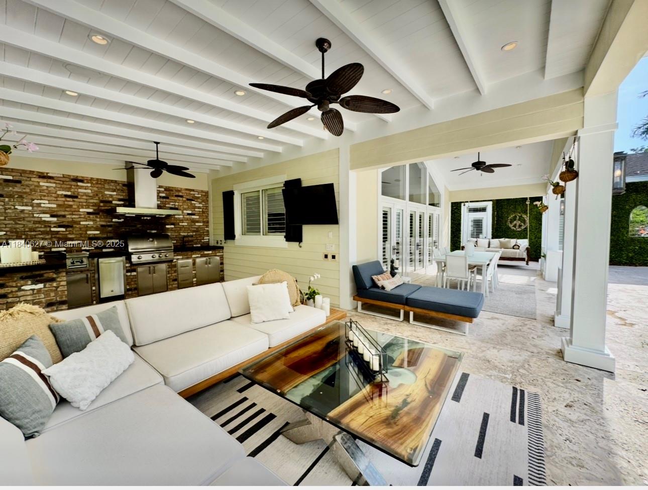 CHASE-HESSEN ESTATES - Residential