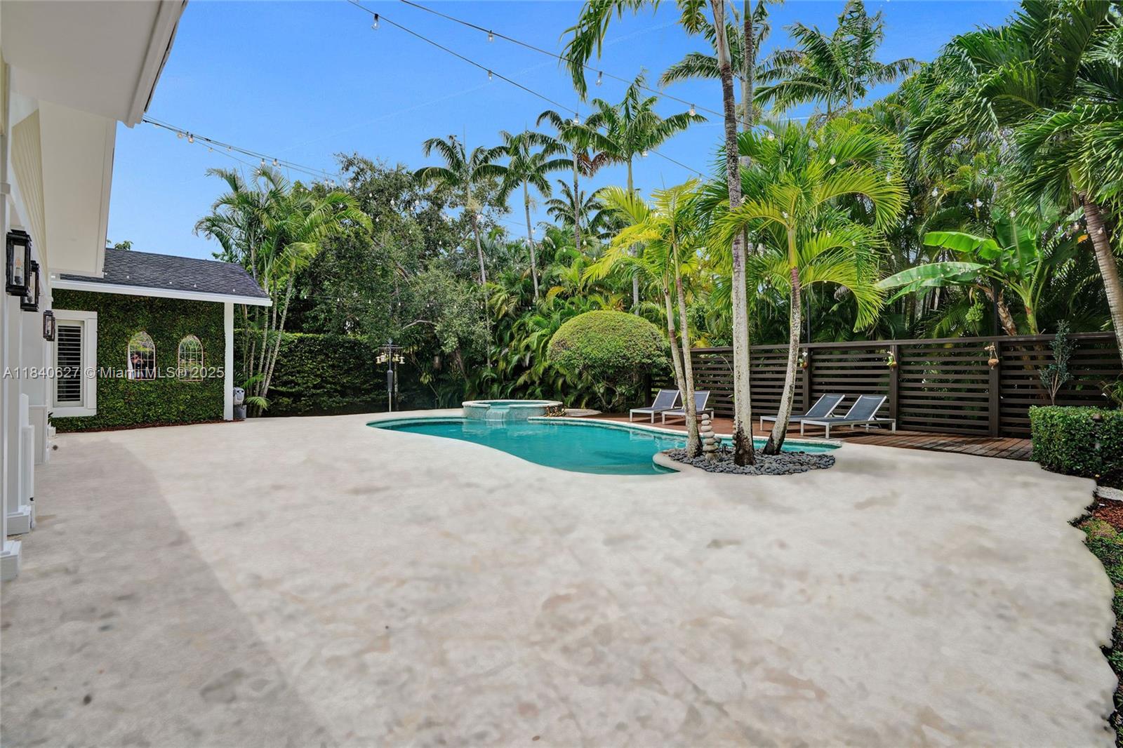 CHASE-HESSEN ESTATES - Residential