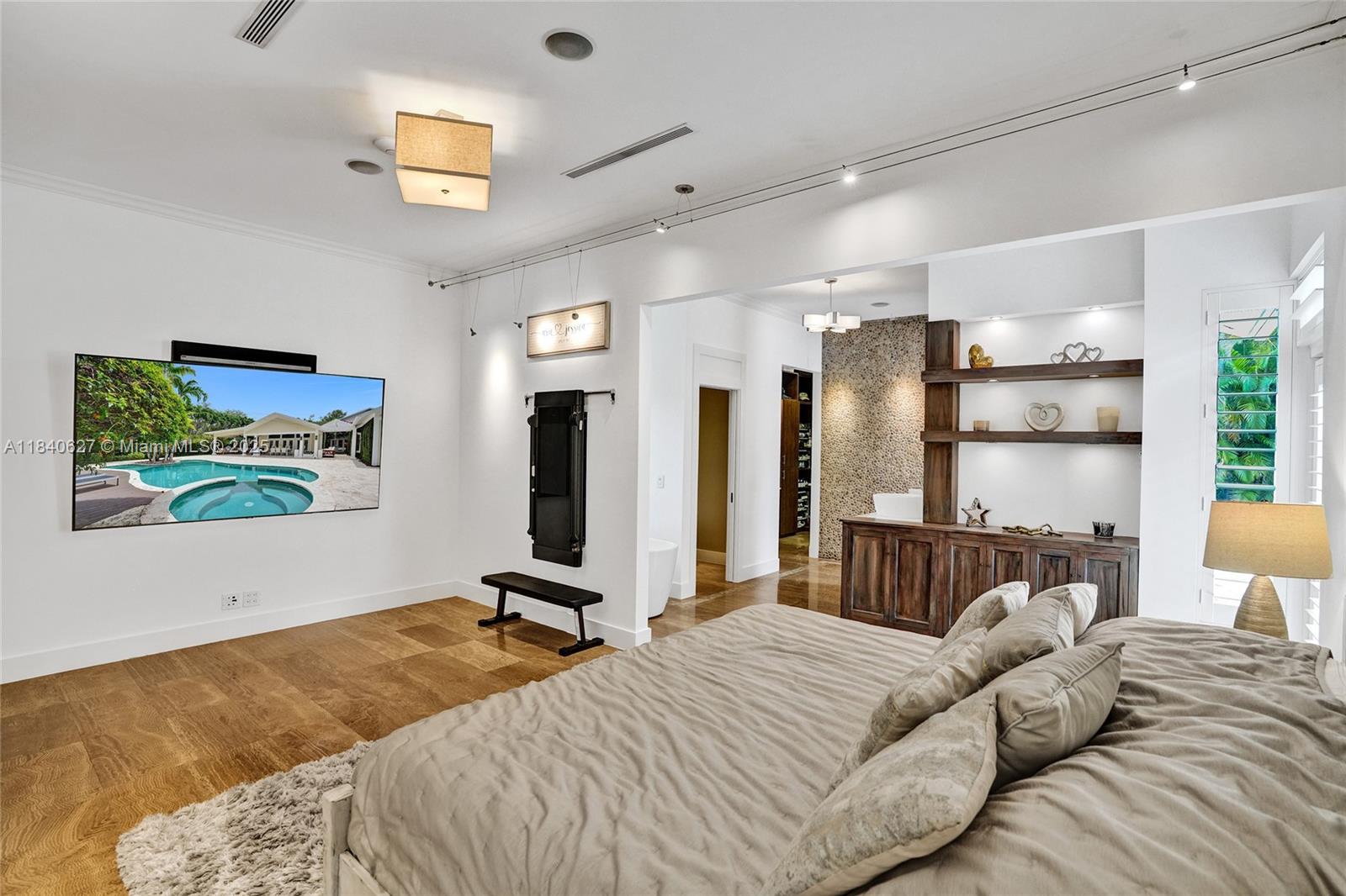 CHASE-HESSEN ESTATES - Residential