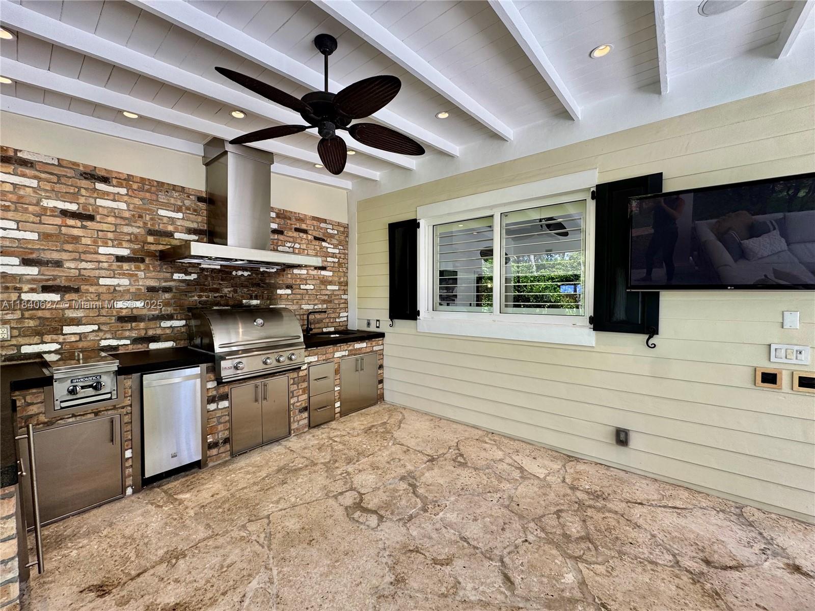 CHASE-HESSEN ESTATES - Residential