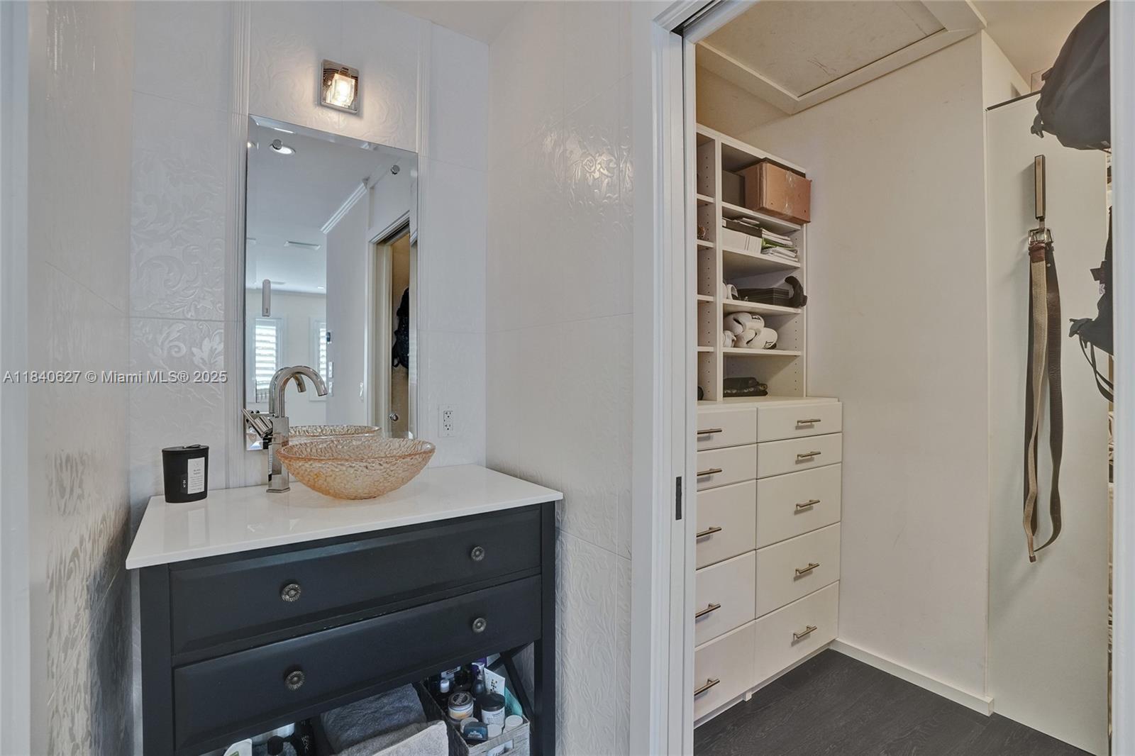 CHASE-HESSEN ESTATES - Residential