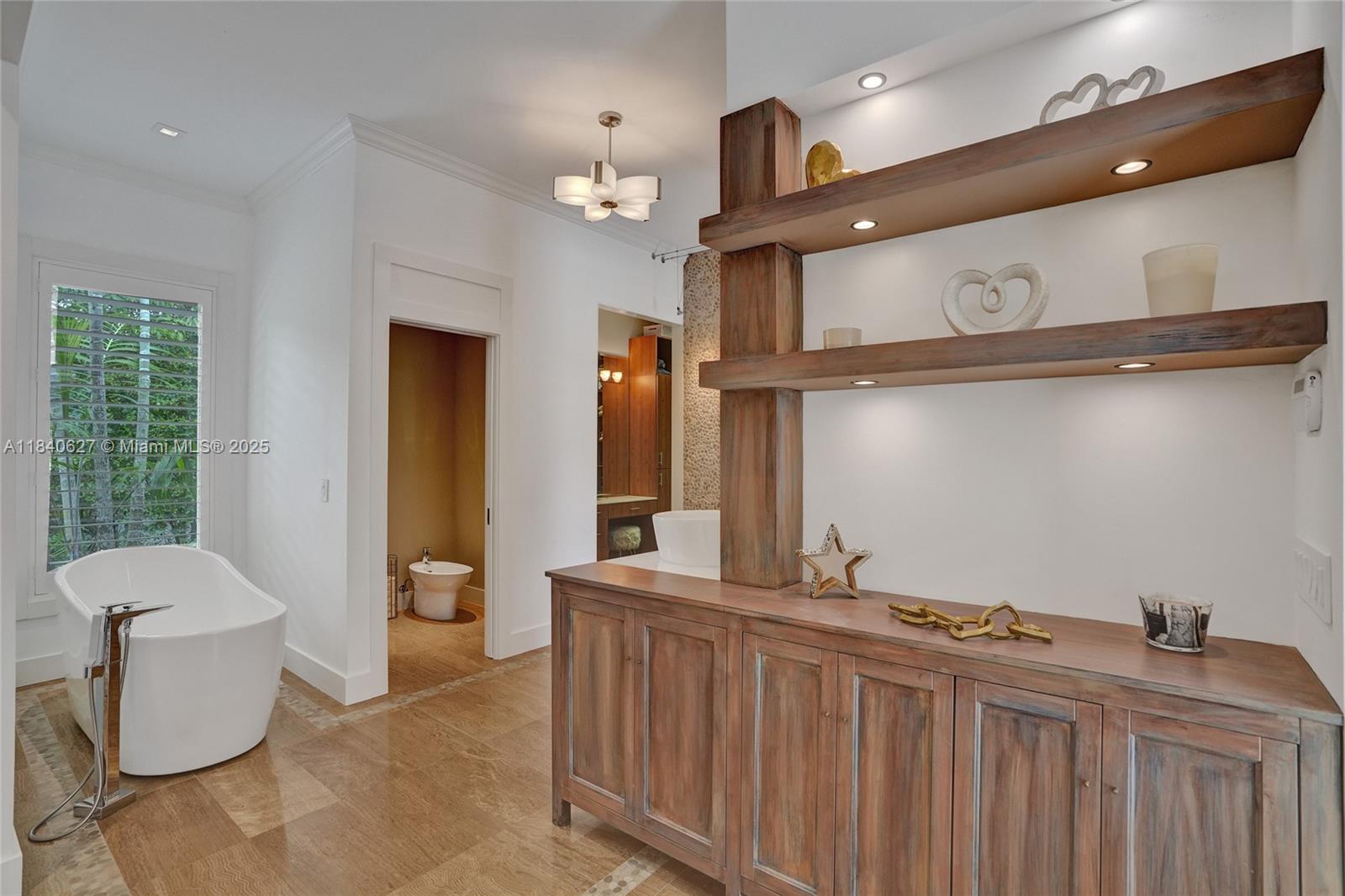 CHASE-HESSEN ESTATES - Residential