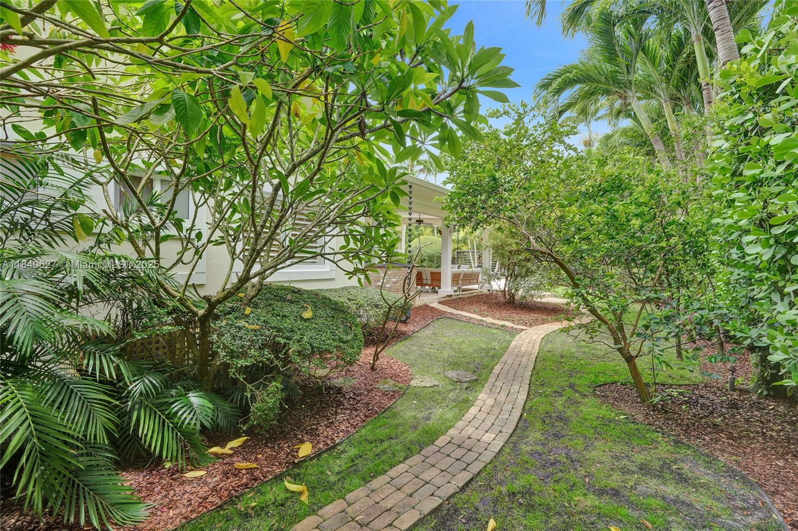 CHASE-HESSEN ESTATES - Residential