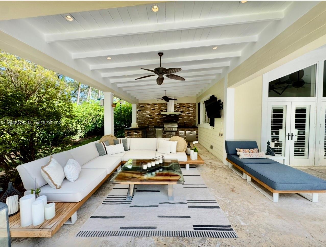 CHASE-HESSEN ESTATES - Residential