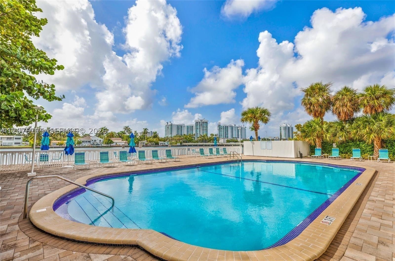 1455 N Treasure Dr PH-H