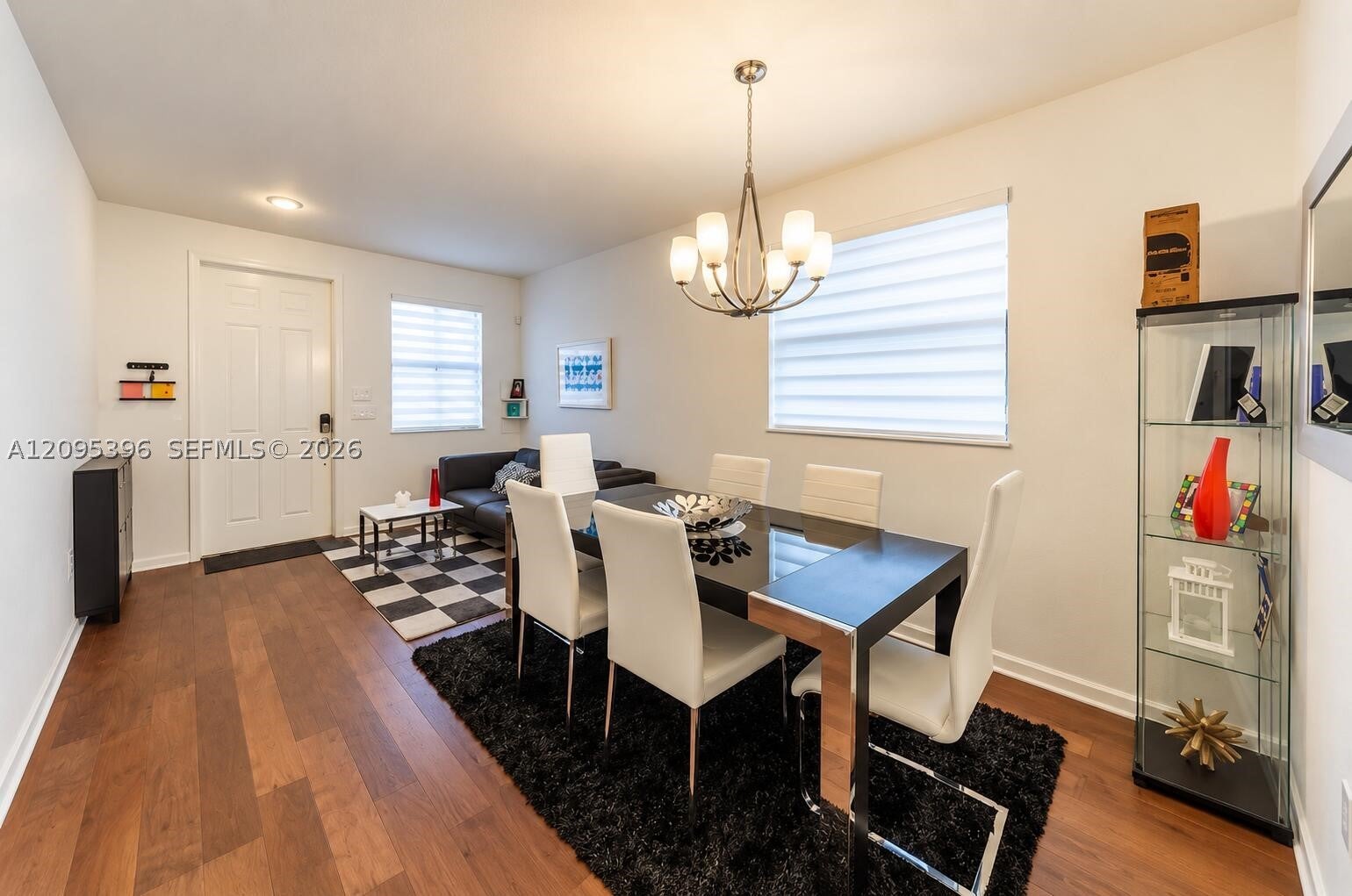 8837 NW 102nd Ct, Doral, FL, 33178/$675,000 1 8837 NW 102nd Ct