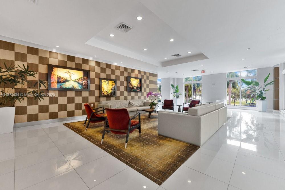 1800 CLUB CONDO - Residential
