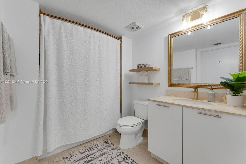 1800 CLUB CONDO - Residential