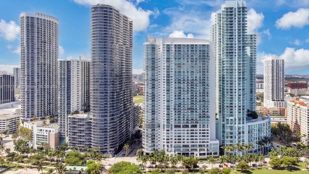 1800 CLUB CONDO - Residential