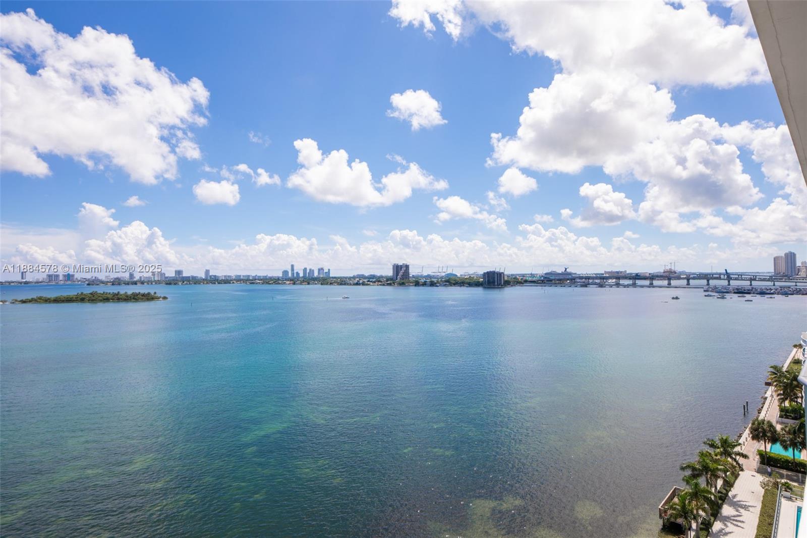 ARIA RESERVE - Residential