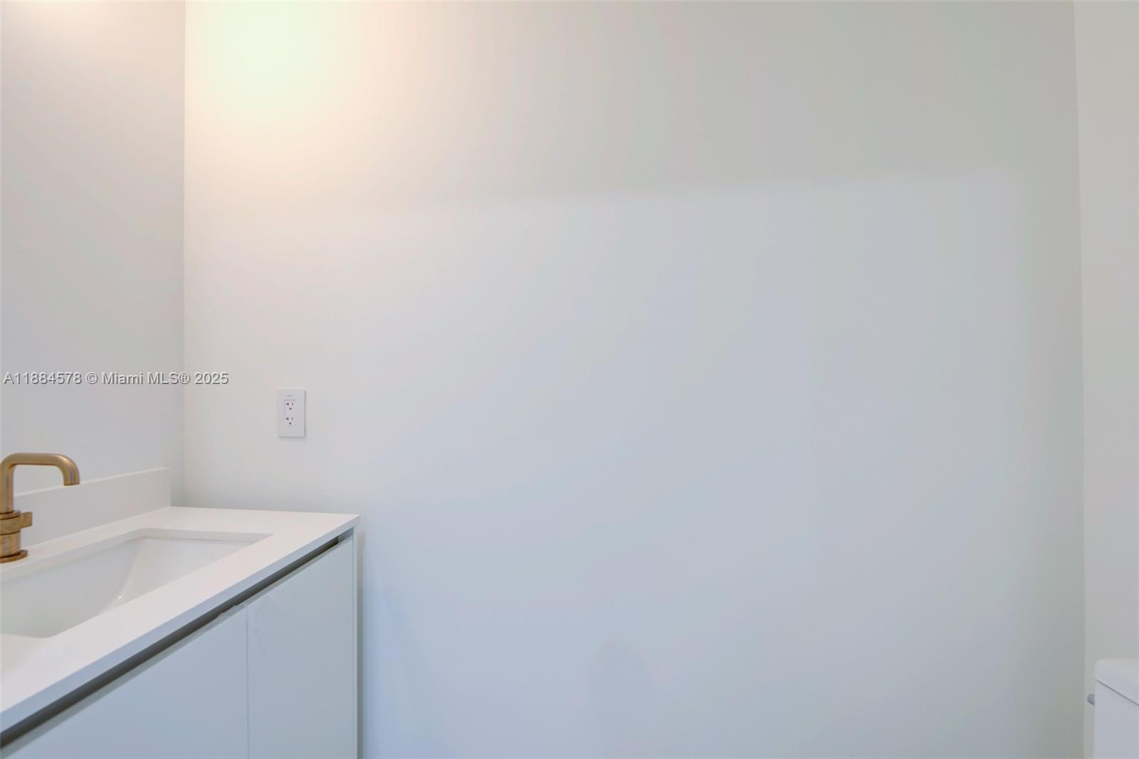 ARIA RESERVE - Residential