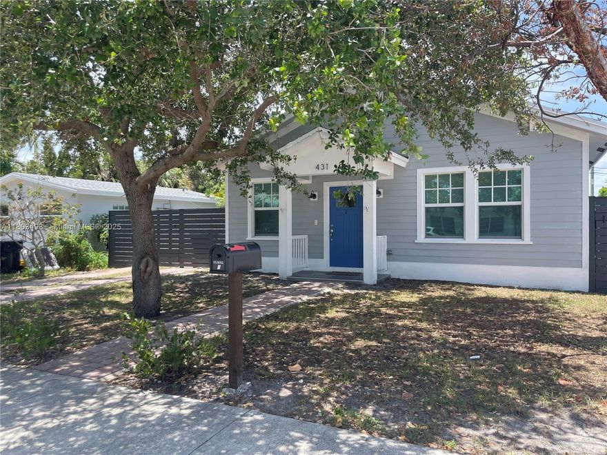 Welcome to Florida!! One year construction House, Available for Year lease, located in up and coming Lake Worth Historic District, Walking distance to coffee and restaurants; this spacious and bright dwelling has 1600 sqft offers 3 Bedrooms and 2 Bathrooms, yeal old appliances, oversize washer and dryer in Laundry room, Master with walk in closet and shower! Enjoy The feeling of the single family house that this duplex offers, Totally independent entrance and Fully fenced Private patio, parkings spaces, House facing East. The Property was built Energy efficient, Roof and impact windows, AC and water heater, fan in all rooms to save on your FPL bill, Water cable and sewer paid by the tenant. Lawn Maintenance by the landlord