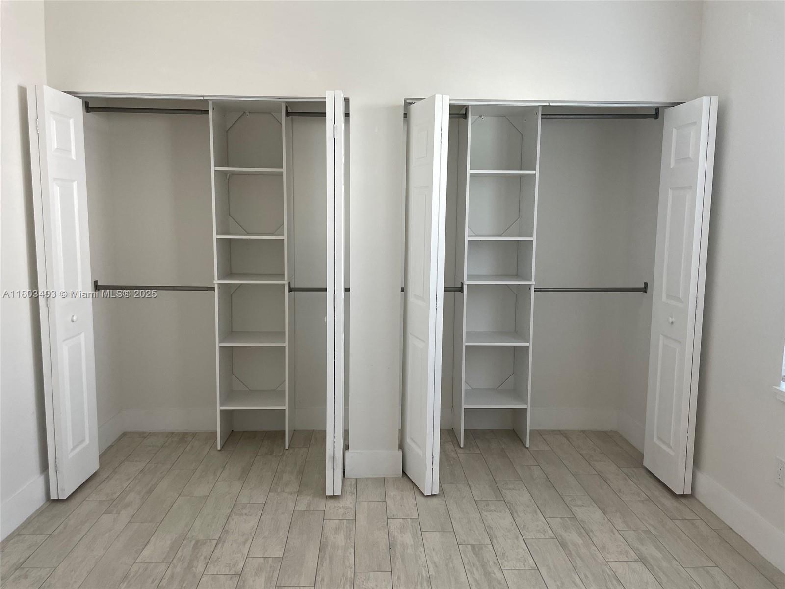 LAKE WORTH TOWN OF - Residential Lease