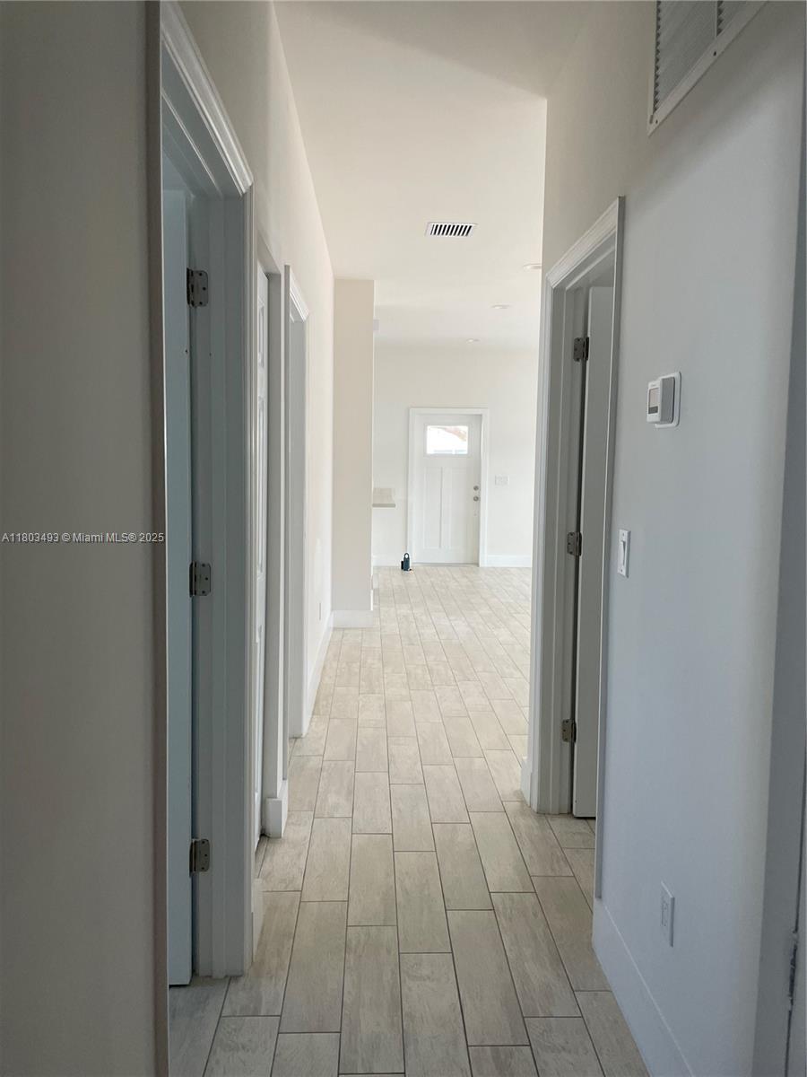 LAKE WORTH TOWN OF - Residential Lease