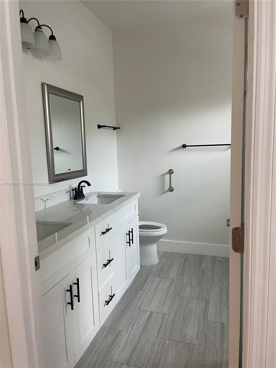 LAKE WORTH TOWN OF - Residential Lease