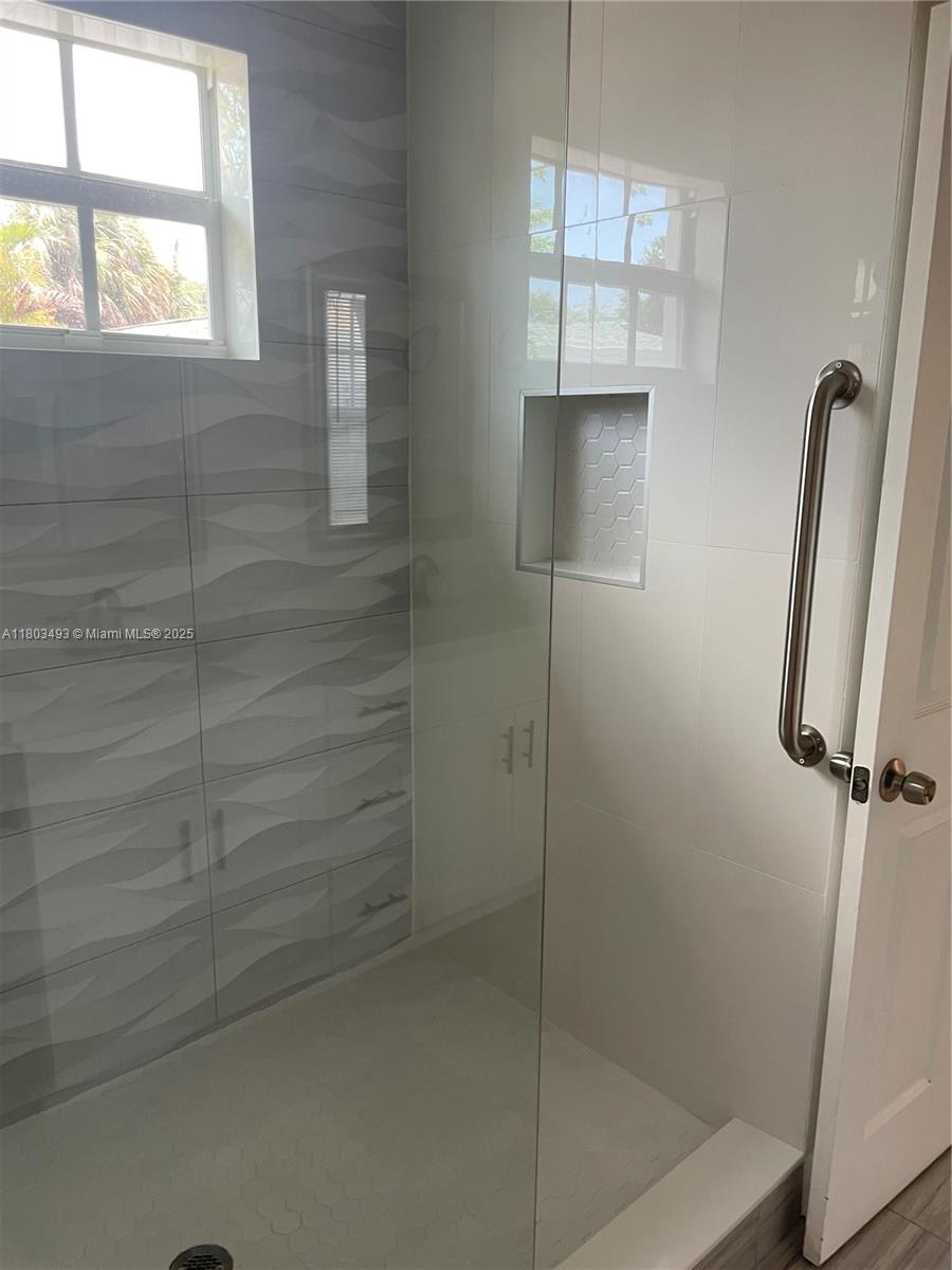 LAKE WORTH TOWN OF - Residential Lease