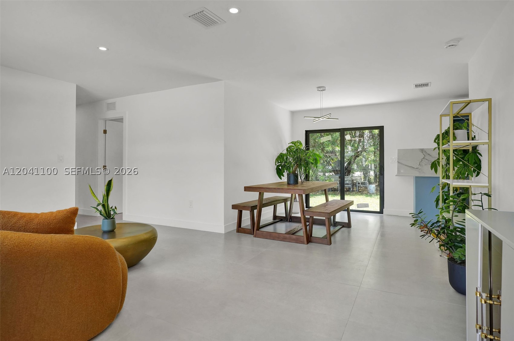 211 Washington Dr