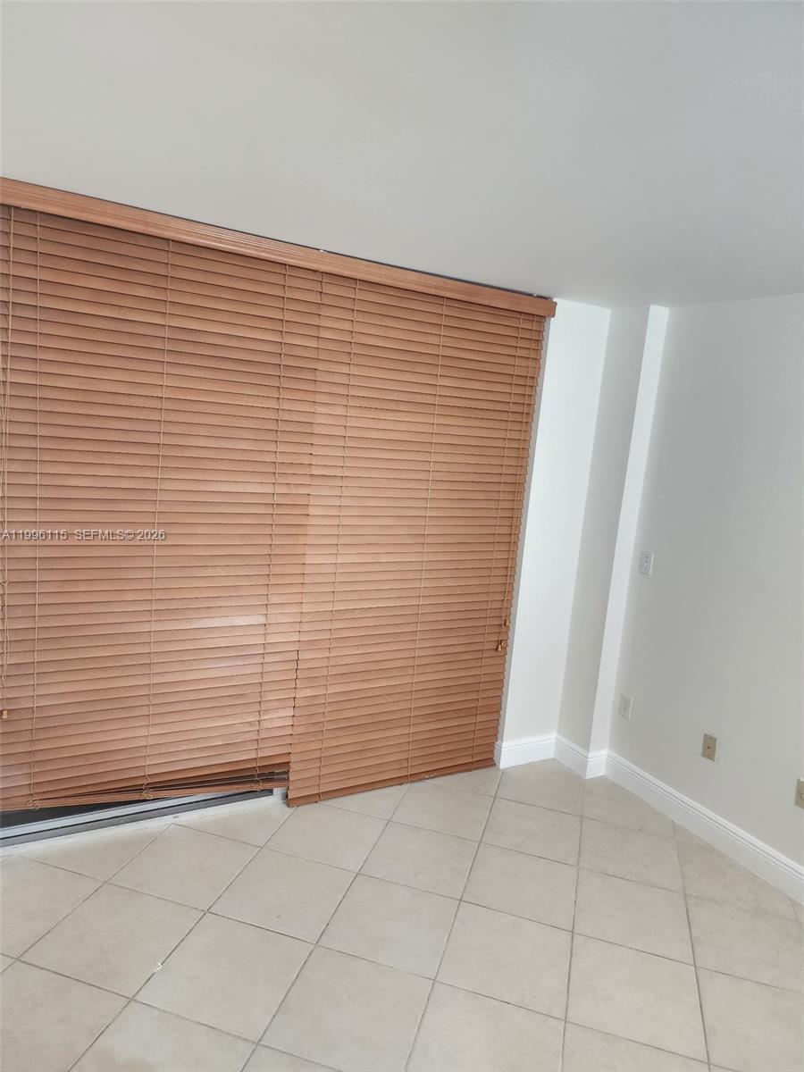 ISLA DEL MAR CONDO - Residential