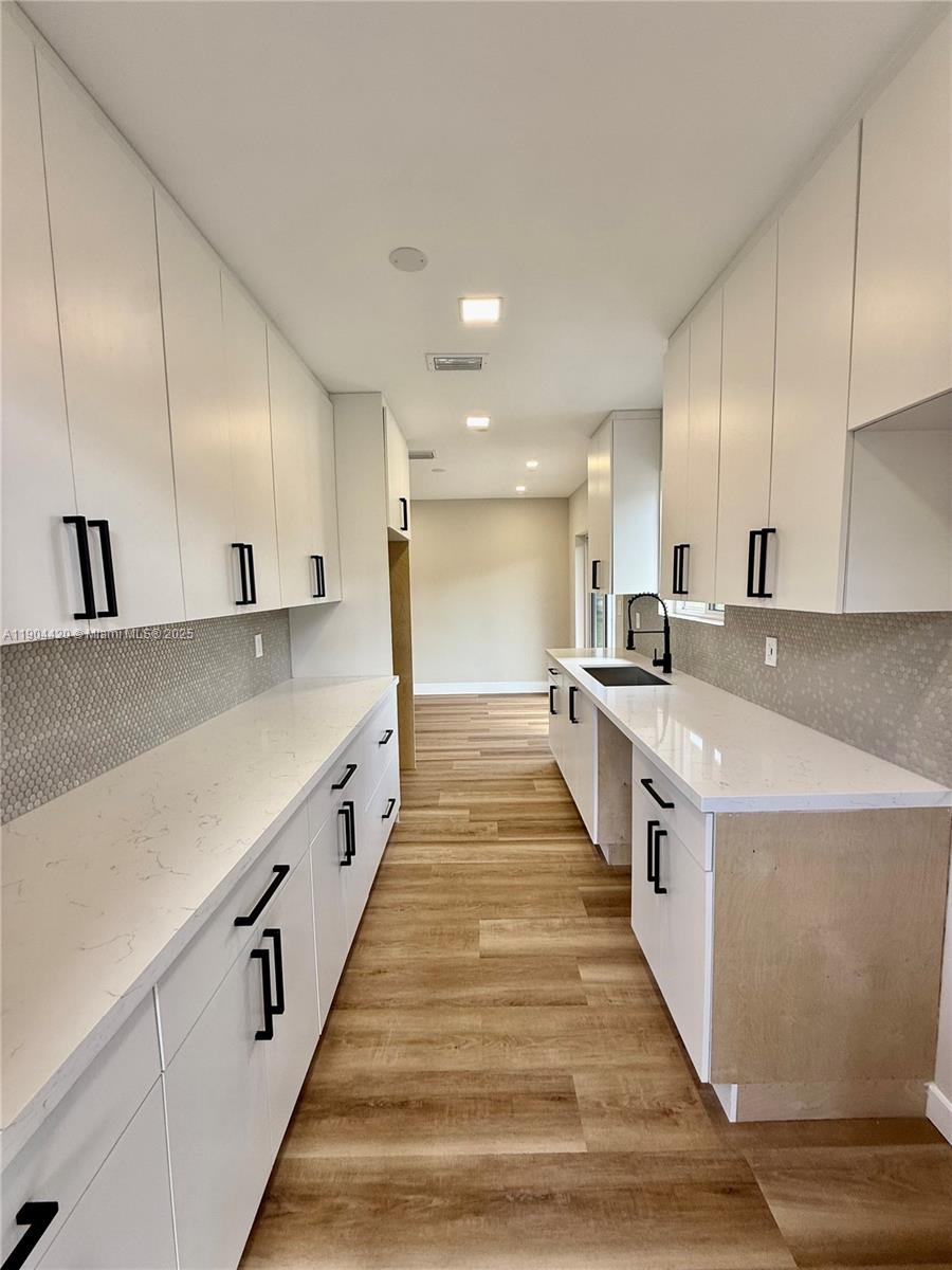 CAROL CITY REV PLAT - Residential