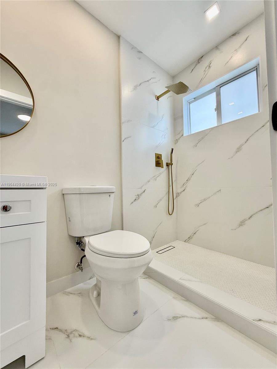 CAROL CITY REV PLAT - Residential