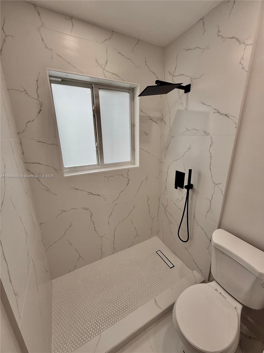 CAROL CITY REV PLAT - Residential