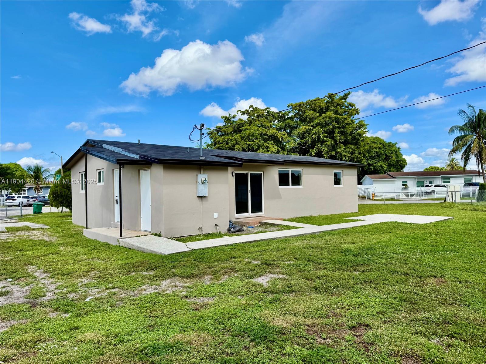 CAROL CITY REV PLAT - Residential