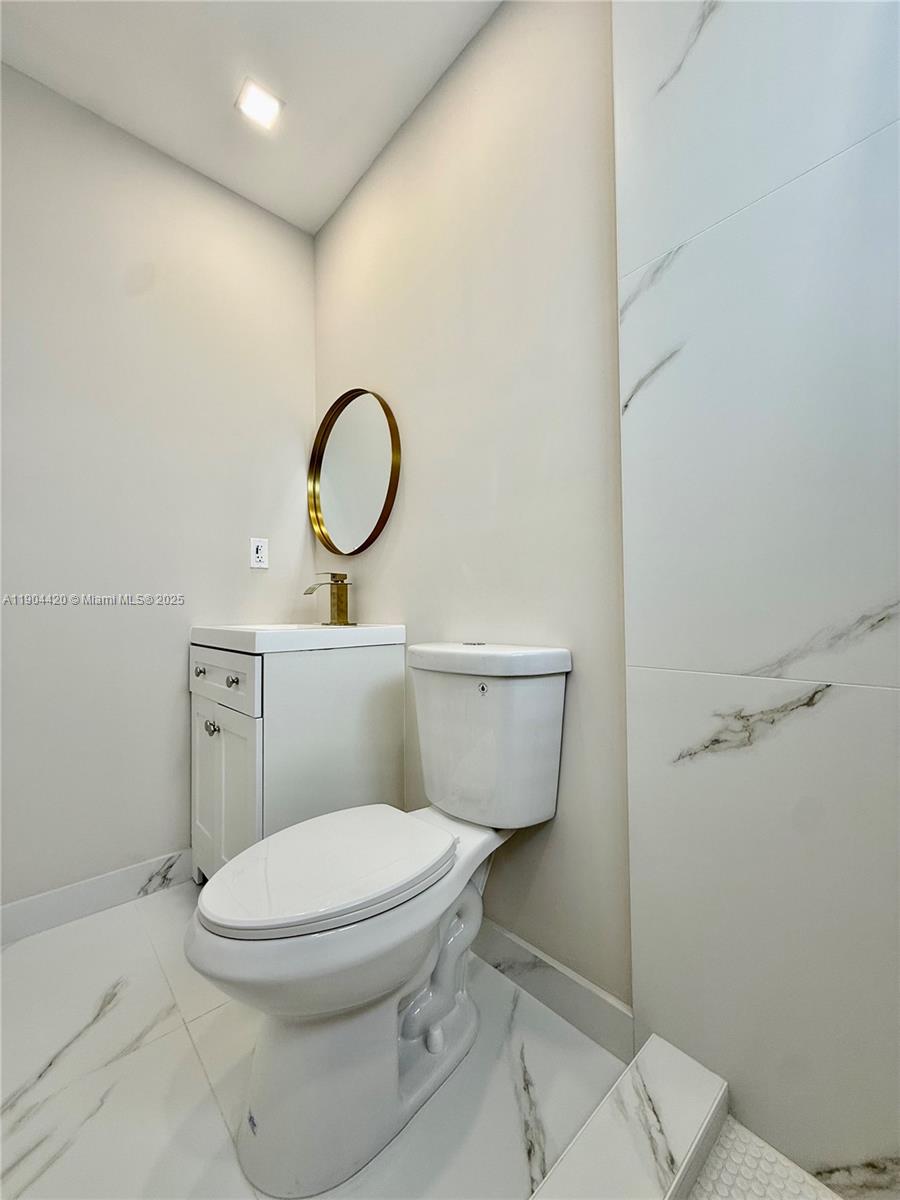 CAROL CITY REV PLAT - Residential