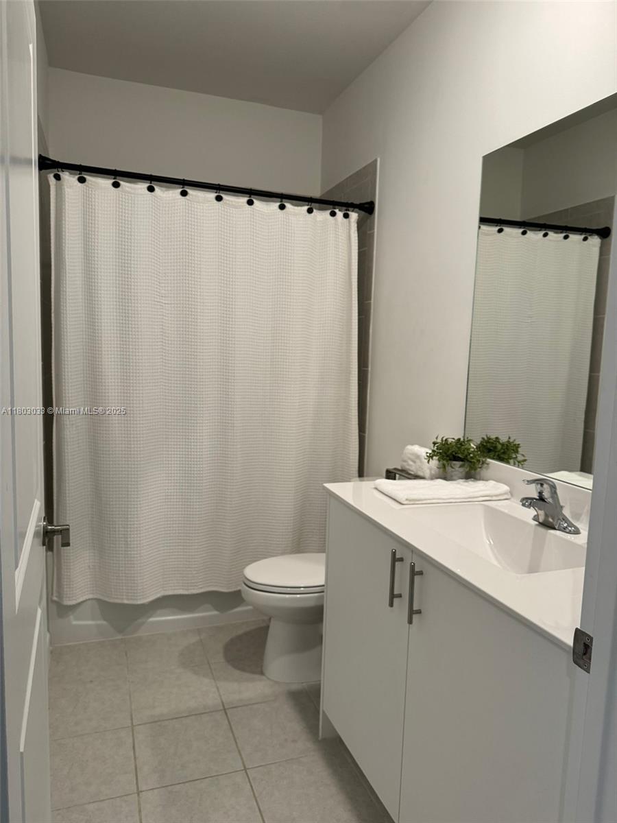 PARADISE PINES - Residential