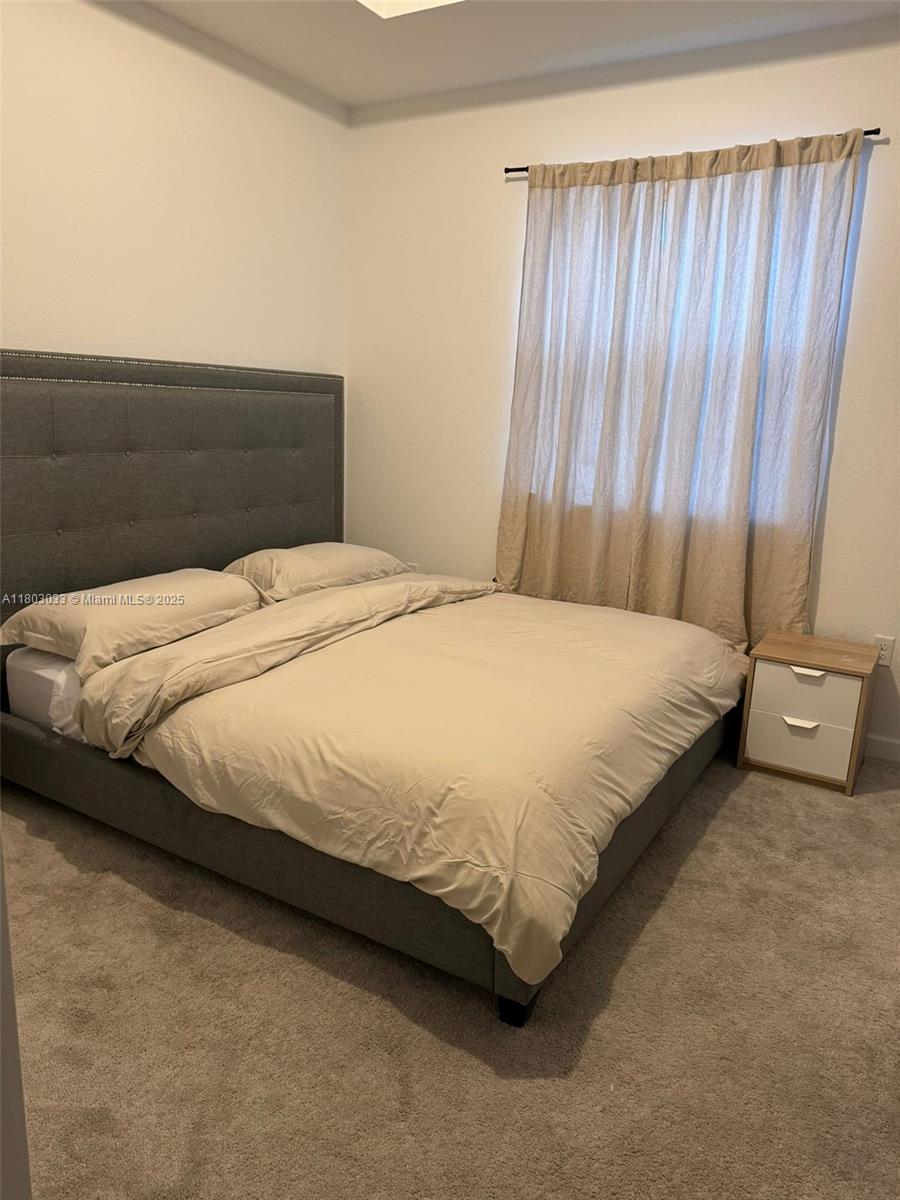 PARADISE PINES - Residential